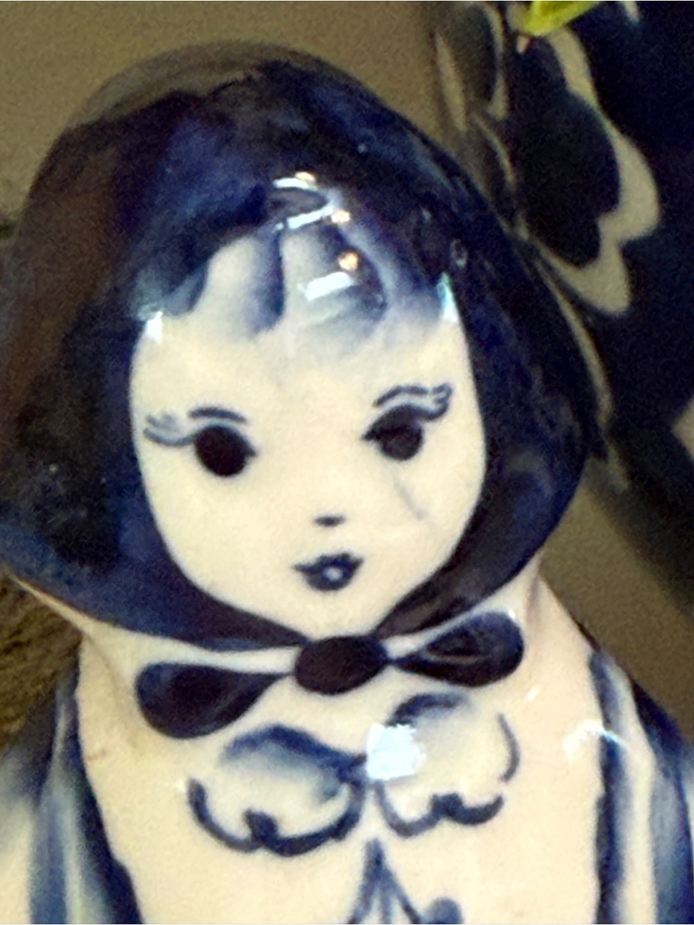 Hand Made Vintage Gzhel Russian Porcelain Figurine-Lovely and Unique Floral Girl - Picture 7 of 9